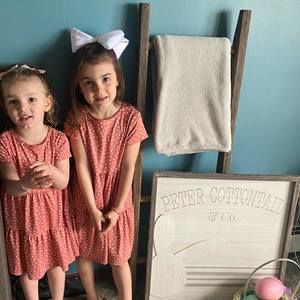 Meet your Posher, Dakota